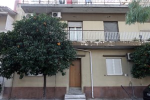 Απίστευτες εικόνες σε δρόμο του Λος Άντζελες: Μηχανόβιοι επιτίθενται στον ηθοποιό Ίαν Ζίερινγκ [Βίντεο]