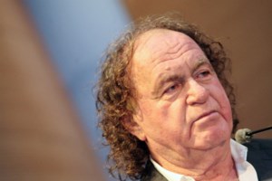 Αγωνία για τον Παναγιώτη Κελεσίδη: Χαροπαλεύει στη ΜΕΘ με κορονοϊό ο θρυλικός τερματοφύλακας - εικόνα 2