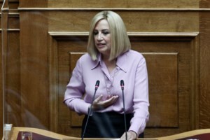 Ο Τζανακόπουλος και η έγκυος Αχτσιόγλου λένε "όχι" στη συνεπιμέλεια με μια φωτογραφία - εικόνα 2