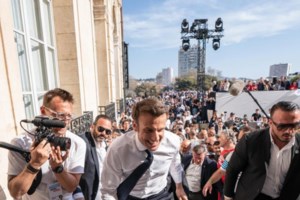 Γαλλικές εκλογές: Απόψε το ντιμπέιτ Μακρόν με Λε Πεν - Τα 4 "κλειδιά" και οι κρυμμένοι άσοι στο μανίκι