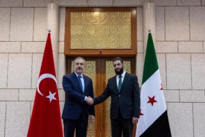 Λαοθάλασσα στην Κωνσταντινούπολη: Σημαίες και πανό υπέρ της Γάζας - Η σύνδεση που έκανε με την Αγία Σοφία ο γιος του Ερντογάν - εικόνα 7