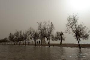 Ο καιρός "τρελάθηκε": Χιόνια στην Κοζάνη - Η Φλώρινα από τους 21 βαθμούς έπεσε στο μηδέν [βίντεο]