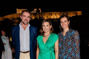 Η απάντηση της Όλγας Κεφαλογιάννη για τα ακριβά χαλιά στο υπουργείο Τουρισμού - "Αναγκαία η άριστη φιλοξενία των επισκεπτών"