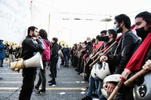 Συλλαλητήριο για Γρηγορόπουλο στην Αθήνα: Τρεις συλλήψεις ανήλικων μαθητών για κατασκευή μολότοφ, σε βαθμό κακουργήματος