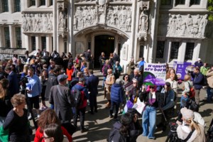 Τρανς δεν είναι γυναίκα: Το Ανώτατο Δικαστήριο της Βρετανίας ξεκαθαρίζει μια μεγάλη διαμάχη - Πανηγυρίζει η Τζ. Κ. Ρόουλινγκ - εικόνα 4