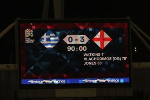 Καταγγελίες Άγγλων οπαδών για βίαιη συμπεριφορά από τα ελληνικά ΜΑΤ στο ΟΑΚΑ- Χημικά, ντου χωρίς εισιτήριο και οργανωτικό χάος - εικόνα 2