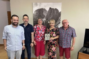 Ένας στους δύο Ελληνες δεν θα κάνει διακοπές φέτος - Απλησίαστα τα ακτοπλοϊκά και η διαμονή