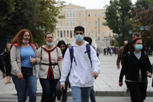 Στο κόκκινο ξανά η χώρα από την πανδημία – Τραγική η κατάσταση σε 5 νοσοκομεία – Μόνη ελπίδα η αύξηση των εμβολιασμών