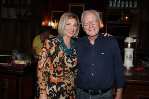 Το αντίο της Αγγελικής Νικολούλη στον Κώστα Χαρδαβέλλα και η συνεργασία που κατέληξε σε κόντρα και μαλλιοτράβηγμα - εικόνα 2