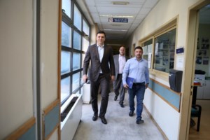 "Βόμβα" Θωμαΐδη: Σταθερή η διασπορά του κορονοϊού - Δεν προβλέπεται αποκλιμάκωση γρήγορα