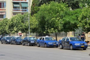 Θρίλερ με την εξαφάνιση ταξιτζή στη Θεσσαλονίκη: Κλειστό το τηλέφωνό του, τον ψάχνουν για μεταφορά μεταναστών