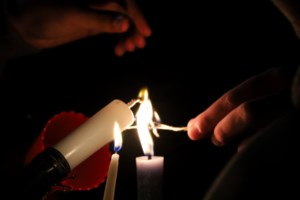 Μεγάλο Σάββατο: Αυτό είναι το ωράριο λειτουργίας για καταστήματα, σούπερ μάρκετ και κρεοπωλεία - εικόνα 2