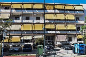 Έφερνε όπλα με courier μέσω Τσεχίας και Σλοβακίας: Σύλληψη Έλληνα στην Καλλιθέα [εικόνες]