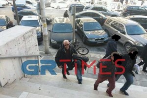 Τραγικό: Βρέθηκε νεκρός ο ηλικιωμένος που αγνοούνταν στην Κόρινθο - Μέσα στο αυτοκίνητό του στο βυθό του λιμανιού [Εικόνες]