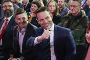 Ο Μητσοτάκης επικοινώνησε με το πρώτο ομόφυλο ζευγάρι που παντρεύτηκε στην Ελλάδα- Τι τους είπε - εικόνα 6