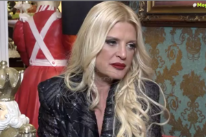 Τρελό "'άδειασμα" Μαρίνας στον Γιώργο Πατούλη: "Χειραγωγήθηκε από τη δική μου θέληση; Αλήθεια; Κλείσε λίγο την κάμερα"