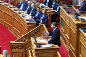 Ανδρουλάκης: Ο πρωθυπουργός δεν είναι Χάρι Πότερ, αλλά εκατ. πολίτες καλούνται να γίνουν για να τα βγάλουν πέρα