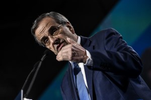 Κωνσταντίνος: Η δημοπρασία της βασιλικής περιουσίας στον Οίκο Cristie's- Τα 14 εκατ. ευρώ, τα αυγά Faberge και τα ασημένια φλασκιά [εικόνες] - εικόνα 2