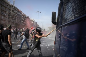 Χαλκιδική: Επίθεση αναρχικών σε κάμπινγκ εθνικιστών