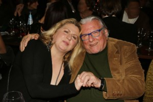 Σάντρα Βουτσά: Ξεσπά για τον κίνδυνο φωτιάς στη Σαρωνίδα - "Να μαζέψουν τις "βόμβες" που υπάρχουν στις γειτονιές μας"