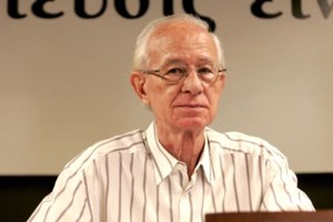 "Έφυγε" από τη ζωή ο δικηγόρος και ποιητής Θεοφάνης Ζβες