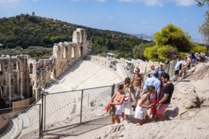 Στουρνάρας και Σταϊκούρας προβλέπουν ανάπτυξη ρεκόρ το 2021 - Θα καλυφθούν οι απώλειες της πανδημίας - εικόνα 3