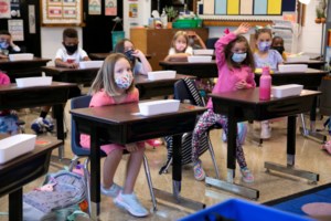 EMA: Ξεκίνησε η αξιολόγηση για τη χρήση του εμβολίου της Pfizer σε παιδιά 5-11 ετών - εικόνα 2