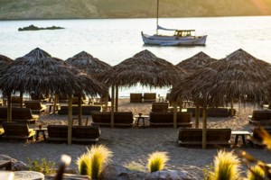 Φόβος για νέα έξαρση κορονοϊού στη χώρα - Ανησυχούν οι επιστήμονες για τις εικόνες συνωστισμού στα μπαρ - εικόνα 3