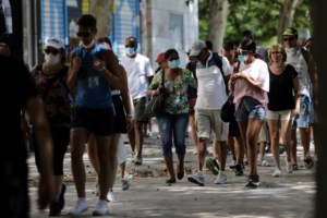 Κορονοϊός - Βατόπουλος: "Πολύ πιο επικίνδυνη η κατάσταση από τον Μάρτιο" - Τι είπε για τους νέους που επιστρέφουν από διακοπές - εικόνα 3