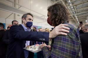 Πιέζουν τον Μητσοτακη να αλλάξει τον εκλογικό νόμο- Σταθερά "όχι" απαντά εκείνος - εικόνα 2