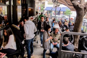 Παρασκευής: Ποιοι πρέπει να κάνουν την τρίτη δόση εμβολίου - Πού οφείλεται η υψηλή θνησιμότητα