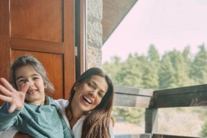 Ελένη Χατζίδου: "Δυστυχώς, τα πράγματα είναι λίγο πιο σοβαρά" -  "Δεν μπορούσε να στηρίξει τον αυχένα της" - εικόνα 2