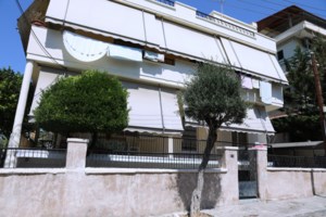 Ληστεία σε σούπερ μάρκετ στο Παλαιό Φάληρο: Ο δράστης απείλησε την υπάλληλο