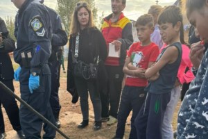 Η πρώτη φορά που η Hope και η Μαργαρίτα στολίζουν δέντρο και ζουν σε σπίτι - εικόνα 2