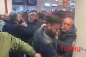 Αποφασισμένοι οι αγρότες: Βγήκαν στους δρόμους σε Φάρσαλα και Φλώρινα - Έριξαν γάλα και ζωοτροφές στον δρόμο - εικόνα 2