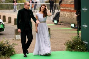 Το συγκινητικό μήνυμα της Κέιτ Μίντλετον: "Κάνω πρόοδο, αλλά δεν έχω ξεπεράσει ακόμη το πρόβλημα"- Η πρώτη δημόσια εμφάνιση