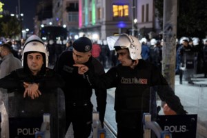 Τουρκία: Τραγικός θάνατος για οκτώ παιδιά και μια μητέρα μετά από φωτιά σε διαμέρισμα