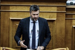 Γιάννης Καλλιάνος: Με κορονοϊό οι γονείς του - "Μου κόπηκαν τα πόδια"