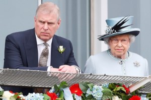 Συνελήφθη η σύντροφος του Επστάιν - Τον "προμήθευε" με ανήλικα κορίτσια για να τα βιάσει - εικόνα 2