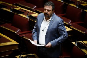 Πυρά ΝΔ για τις αποσπάσεις δύο υπαλλήλων της ΡΑΣ στον ΣΥΡΙΖΑ - "Τις υπέγραψαν οι υπουργοί σας" απαντά η Κουμουνδούρου