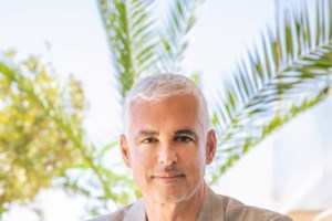 Παρασκήνιο στο ΠΑΣΟΚ: Αλλεπάλληλες συναντήσεις Γερουλάνου με Ανδρουλάκη και Δούκα- Ολοι μιλάνε με όλους στο τηλέφωνο - εικόνα 2