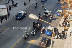 Συγκλονιστικό βίντεο: Κάμερα ασφαλείας κατέγραψε σύγκρουση μηχανής με αγροτικό αυτοκίνητο στη Λαμία - εικόνα 2