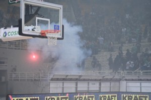 Στο Γενικό Κρατικό Νίκαιας ο Οικονόμου - Ενημερώθηκε για την υγεία του αστυνομικού - εικόνα 2