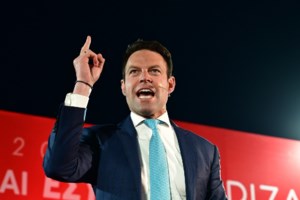 Γιώργος Τσίπρας καταγγέλλει Κασσελάκη για μετάλλαξη: Σοκαριστικά όσα είπε για την βάπτισή του - Δεν έχει θαύματα η Αριστερά