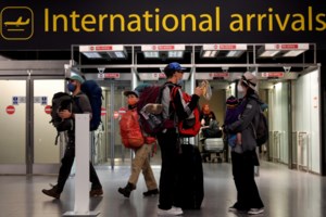 Ύποπτο αντικείμενο βρέθηκε μέσα σε λεωφορείο στο Μάντσεστερ - Εκκενώθηκε η περιοχή