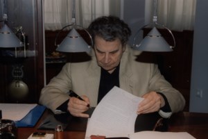 Η Μυρτώ Θεοδωράκη έγινε 101 ετών - Στο πλευρό της τα παιδιά και τα εγγόνια της [εικόνες] - εικόνα 3