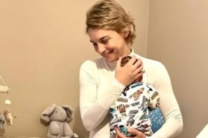 Γιούλικα Σκαφιδά: Φωτογραφίζει τον 9 μηνών γιο της παίζοντας πιάνο - εικόνα 2