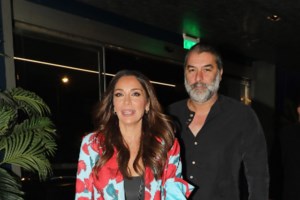 Βασίλης Μπισμπίκης: Εύχεται στη Δέσποινα Βανδή για τα γενέθλιά της με μια συγκλονιστική φωτογραφία τους