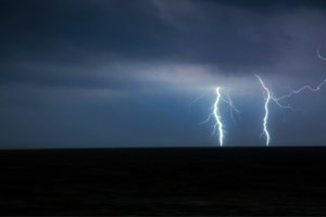 Aλλάζει ο καιρός -Καταιγίδες την Παρασκευή: Προειδοποίηση για έντονα φαινόμενα σε Αιγαίο και Ευβοια - εικόνα 2