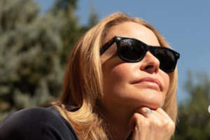 Μαρία Κορινθίου: Αυτό είναι το υπέροχο πρώτο της εξώφυλλο πριν από 17 χρόνια! [Εικόνα]